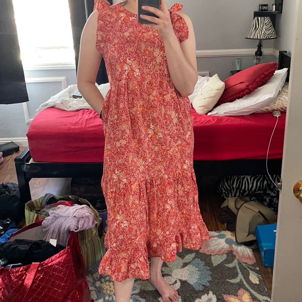 Very pretty summer dress with pockets